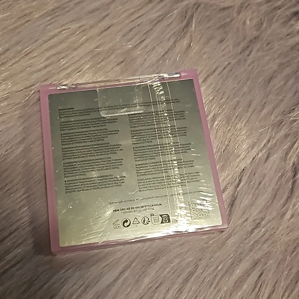 🆕️H&M Rare Glitter Eyeshadow *SEALED*